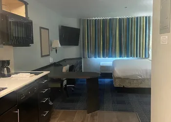 Extended Studio Hotel Ontario hotel thumbnail 7