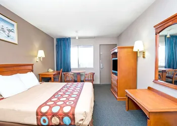 Super 8 by Wyndham Upland Ontario CA hotel thumbnail 4