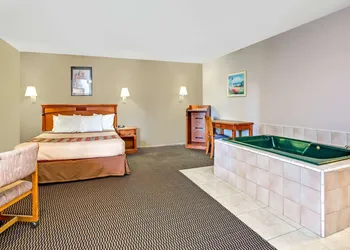 Super 8 by Wyndham Upland Ontario CA hotel thumbnail 6