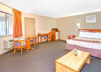 Super 8 by Wyndham Upland Ontario CA hotel thumbnail 7