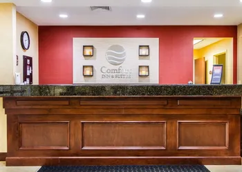 Comfort Inn & Suites Scarborough - Portland hotel thumbnail 5