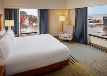 Hilton Garden Inn Portland Downtown Waterfront hotel thumbnail 8