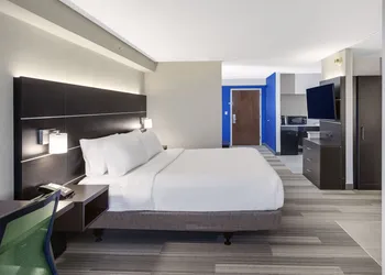 Holiday Inn Express Hotel & Suites South Portland by IHG hotel thumbnail 5