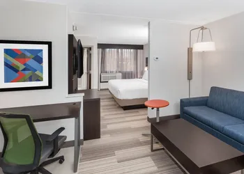 Holiday Inn Express Hotel & Suites South Portland by IHG hotel thumbnail 6