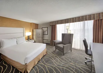DoubleTree by Hilton Hotel Portland hotel thumbnail 8