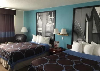 Super 8 by Wyndham Portland ME hotel thumbnail 6