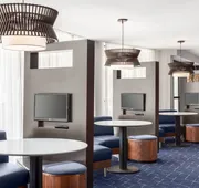 Courtyard by Marriott Portland Airport hotel detail image 4