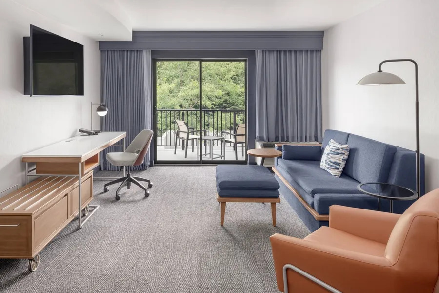 Courtyard by Marriott Portland Airport hotel detail image 6