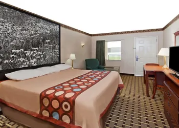 Super 8 by Wyndham Ft. Oglethorpe GA/Chatt TN Area hotel thumbnail 7