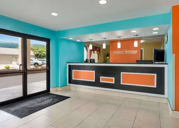 Howard Johnson by Wyndham Chattanooga Lookout Mountain I-24 hotel thumbnail 5