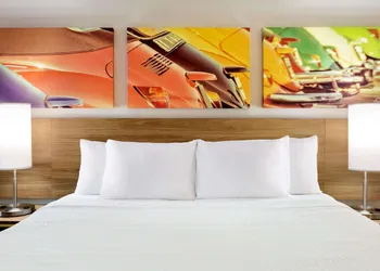 Hotel Bo, a Days Inn by Wyndham Chattanooga Downtown hotel thumbnail 8