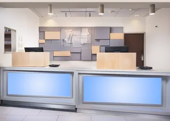 Holiday Inn Express Hotel & Suites Chattanooga Downtown by IHG hotel thumbnail 2