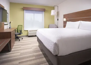Holiday Inn Express Hotel & Suites Chattanooga Downtown by IHG hotel thumbnail 7