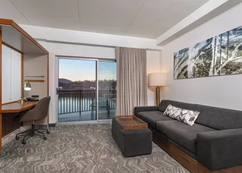 SpringHill Suites by Marriott Chattanooga Downtown/Cameron Harbor hotel thumbnail 6