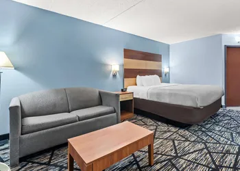 Quality Inn Hixson - Chattanooga hotel thumbnail 5