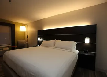 Holiday Inn Express Hotel & Suites Chattanooga-Hixson by IHG hotel thumbnail 5