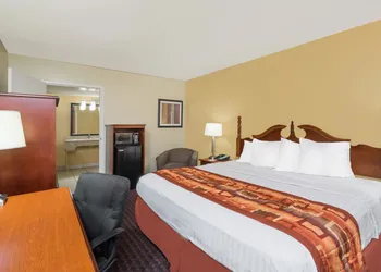 Baymont by Wyndham Goodlettsville/Nashville hotel thumbnail 5