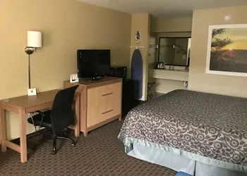 Days Inn By Wyndham Lexington/Columbia hotel thumbnail 6