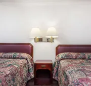 Knights Inn Columbia hotel detail image 7