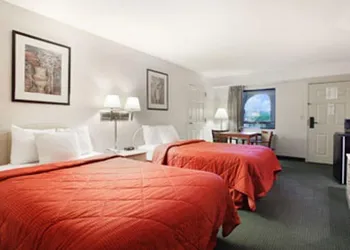 Days Inn & Suites by Wyndham Columbia Airport hotel thumbnail 7