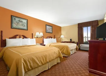 Ramada Limited Columbia hotel thumbnail 5