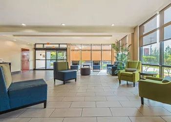 Comfort Suites Columbia Northeast - Fort Jackson hotel thumbnail 4