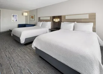 Holiday Inn Express & Suites Newberry by IHG hotel thumbnail 6