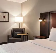 Hampton Inn Columbia-Downtown Historic District hotel detail image 7