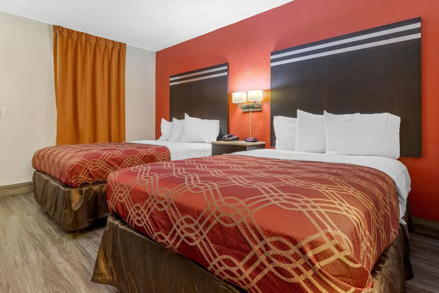 Econo Lodge Columbia Fort Jackson hotel detail image 6