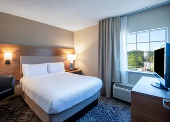 Candlewood Suites Manassas by IHG hotel thumbnail 3