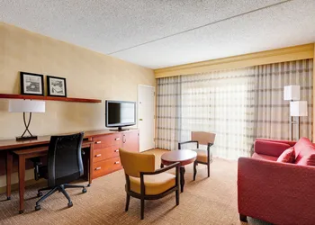 Courtyard by Marriott Manassas Battlefield Park hotel thumbnail 8