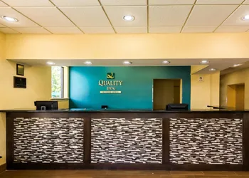Quality Inn Manassas hotel thumbnail 2