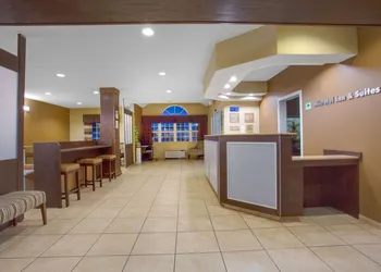 Microtel Inn & Suites by Wyndham Harrisonburg hotel thumbnail 2