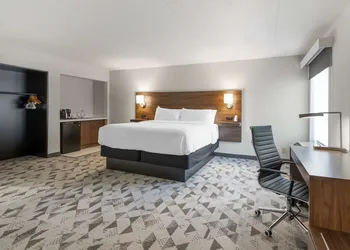 Best Western Plus Harrisonburg hotel thumbnail 4