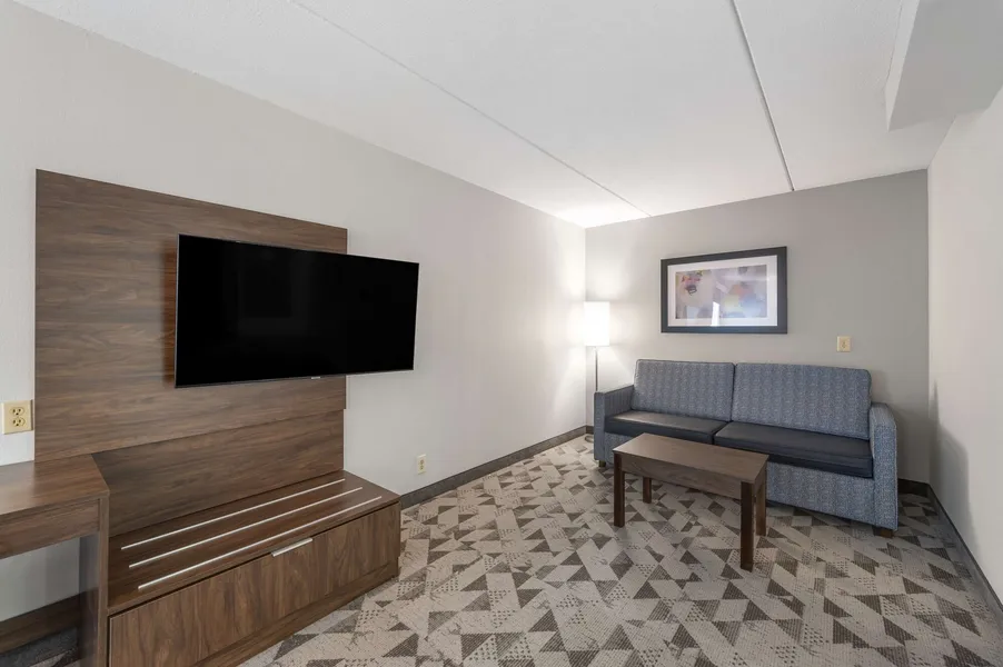 Best Western Plus Harrisonburg hotel detail image 6