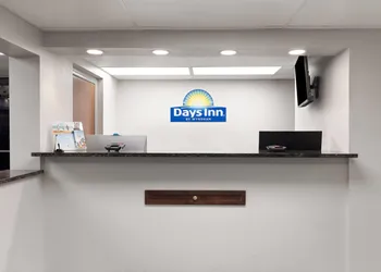Days Inn by Wyndham Harrisonburg hotel thumbnail 2