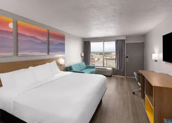 Days Inn by Wyndham Harrisonburg hotel thumbnail 6