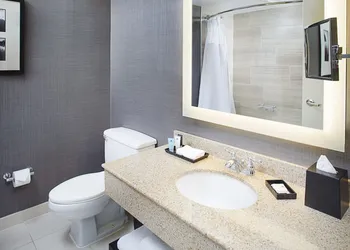 Crowne Plaza Annapolis by IHG hotel thumbnail 7