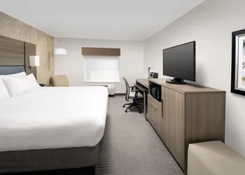 Holiday Inn Express & Suites Annapolis by IHG hotel thumbnail 2