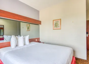 Trident Inn & Suites, Baton Rouge hotel thumbnail 6