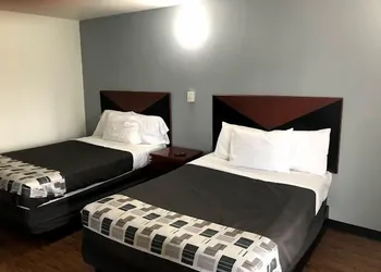 Regency Inn hotel thumbnail 3