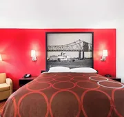 Super 8 by Wyndham Baton Rouge/I-10 hotel detail image 3
