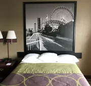 Super 8 by Wyndham Aurora/Naperville Area hotel detail image 5