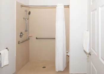 Comfort Suites Baton Rouge South I-10 hotel thumbnail 5