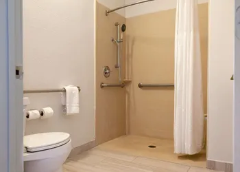 Comfort Suites Baton Rouge South I-10 hotel thumbnail 6