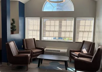 Microtel Inn & Suites by Wyndham Baton Rouge Airport hotel thumbnail 2