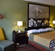 Super 8 by Wyndham Homewood Birmingham Area hotel detail image 7