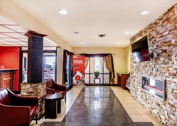 OYO Hotel LSU hotel thumbnail 4