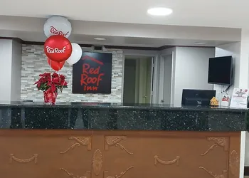 Red Roof Inn Leeds hotel thumbnail 5