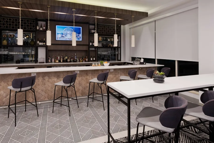 Hilton Garden Inn Birmingham/Lakeshore Drive hotel detail image 2